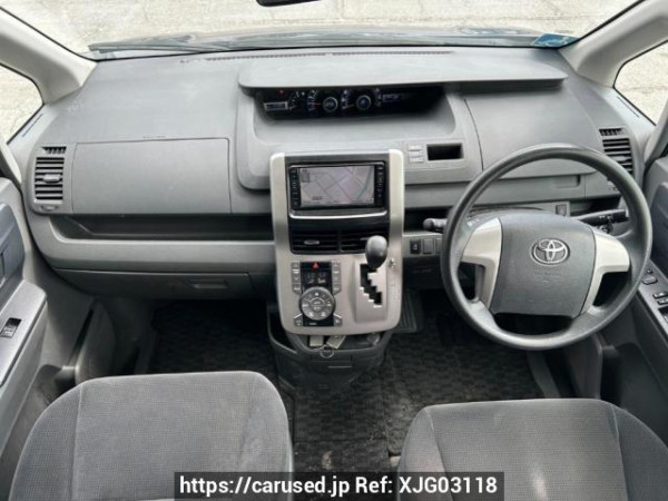 Used 2008 AT toyota noah ZRR70G Image[19]