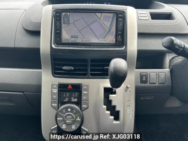Used 2008 AT toyota noah ZRR70G Image[24]
