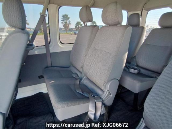 Used 2006 AT toyota hiace-wagon TRH214W Image[17]
