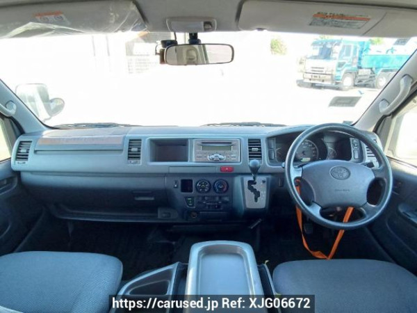 Used 2006 AT toyota hiace-wagon TRH214W Image[21]
