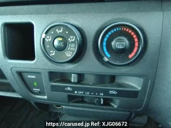 Used 2006 AT toyota hiace-wagon TRH214W Image[27]