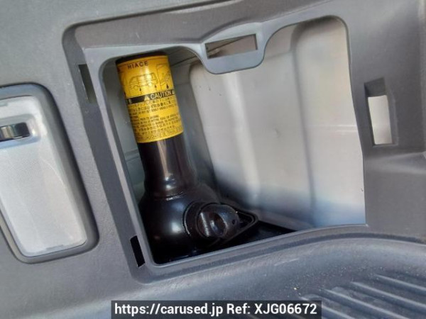 Used 2006 AT toyota hiace-wagon TRH214W Image[44]