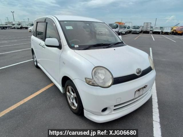 Used 2005 AT toyota sienta NCP81G Image[0]
