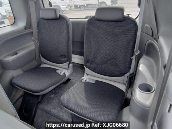 Used 2005 AT toyota sienta NCP81G Image[19]