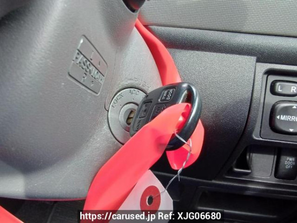 Used 2005 AT toyota sienta NCP81G Image[26]