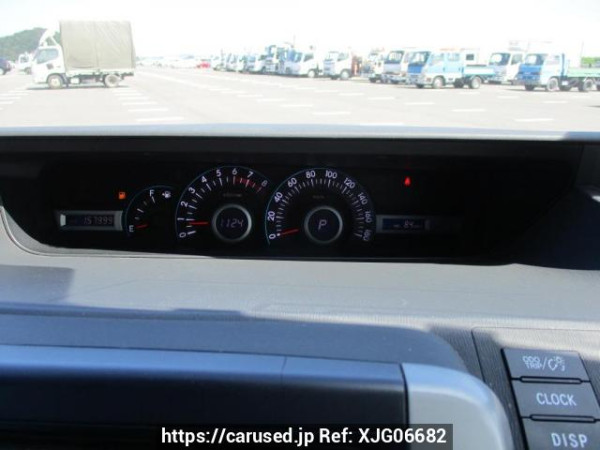 Used 2007 AT toyota noah ZRR70G Image[28]