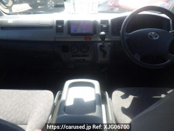 Used 2004 AT toyota regiusace-van KDH205V Image[15]