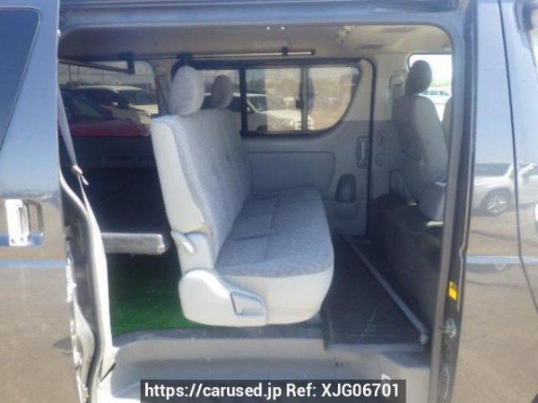Used 2004 AT toyota regiusace-van KDH200V Image[13]
