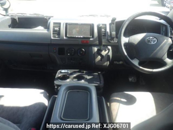 Used 2004 AT toyota regiusace-van KDH200V Image[15]