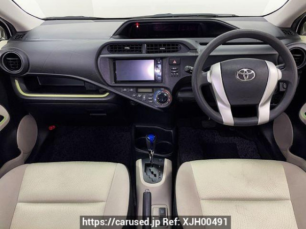 Used 2014 CVT toyota aqua DAA-NHP10 Image[1]