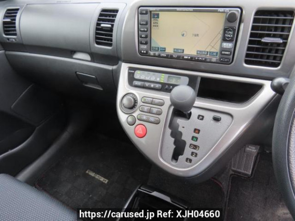 Used 2003 AT toyota wish ZNE10G Image[25]