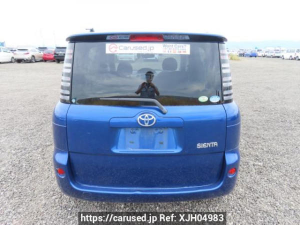 Used 2004 AT toyota sienta NCP81G Image[5]