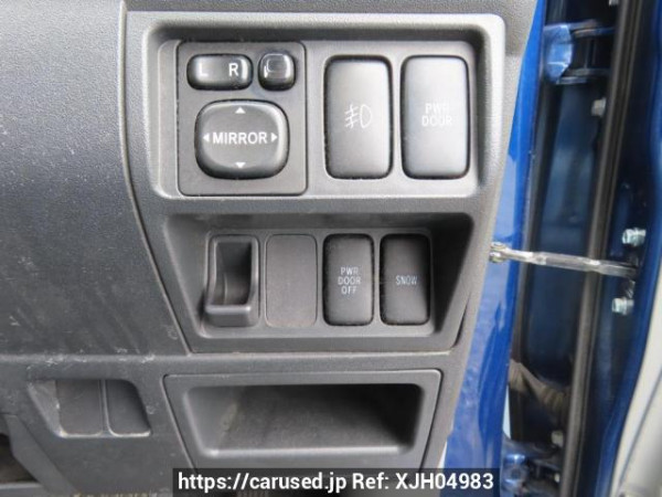 Used 2004 AT toyota sienta NCP81G Image[29]