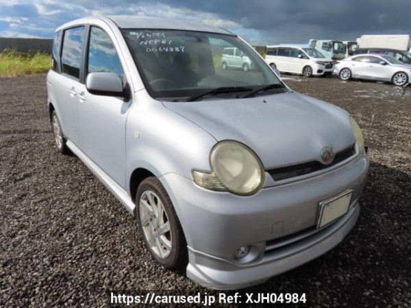 Used 2004 AT toyota sienta NCP81G Image[0]