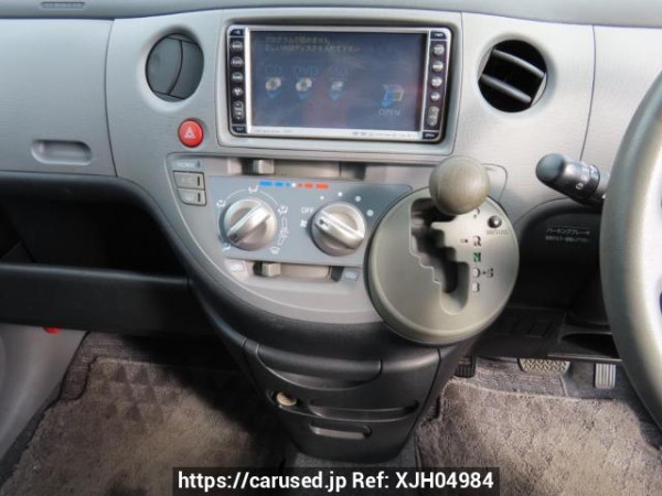 Used 2004 AT toyota sienta NCP81G Image[30]