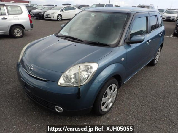 Used 2004 AT mazda verisa DC5W Image[2]