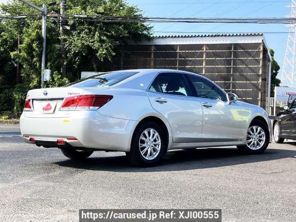 Used 2013 CVT toyota crown-hybrid DAA-AWS210 Image[2]