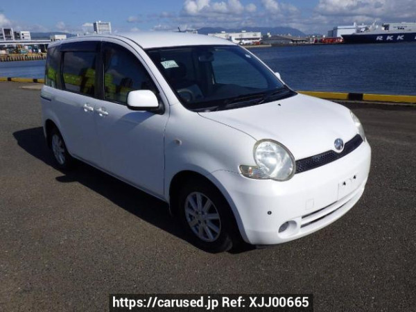Used 2004 AT toyota sienta NCP81G Image[0]