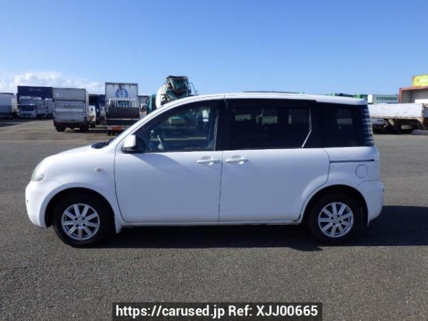 Used 2004 AT toyota sienta NCP81G Image[3]