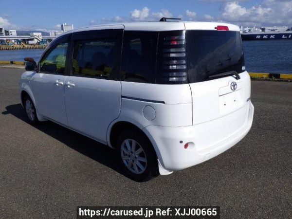 Used 2004 AT toyota sienta NCP81G Image[4]