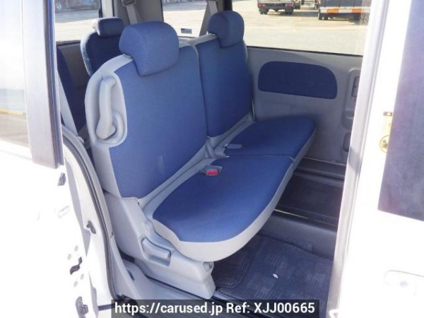 Used 2004 AT toyota sienta NCP81G Image[14]