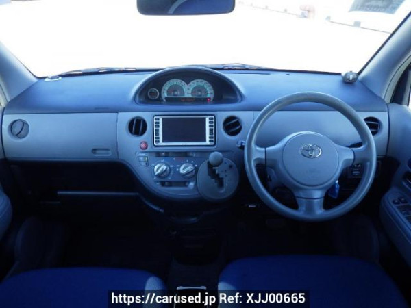 Used 2004 AT toyota sienta NCP81G Image[17]