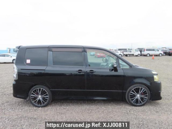 Used 2007 AT toyota voxy ZRR70W Image[7]