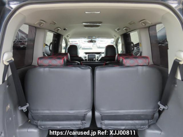 Used 2007 AT toyota voxy ZRR70W Image[9]