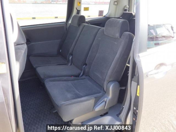 Used 2009 AT toyota noah ZRR70G Image[15]