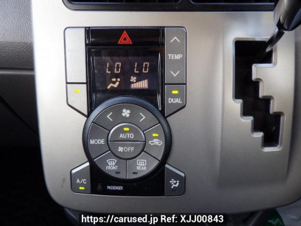 Used 2009 AT toyota noah ZRR70G Image[21]