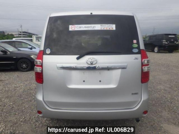 Used 2012 AT toyota noah ZRR70G Image[5]
