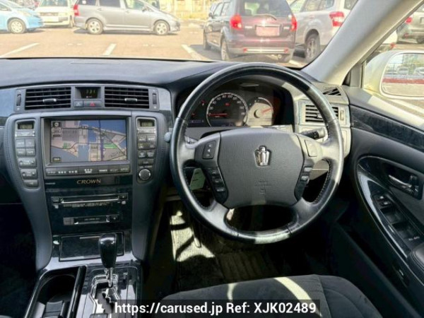 Used 2004 AT toyota crown GRS180 Image[18]