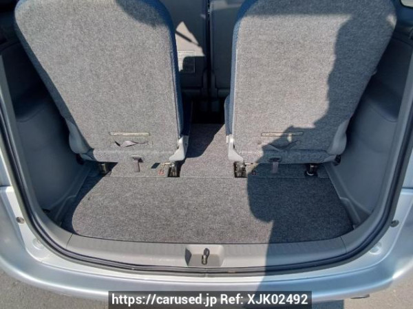 Used 2004 AT toyota sienta NCP81G Image[8]