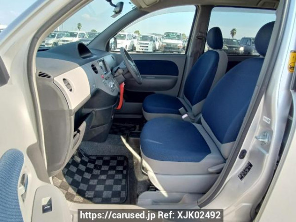 Used 2004 AT toyota sienta NCP81G Image[13]