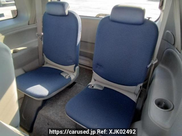 Used 2004 AT toyota sienta NCP81G Image[16]