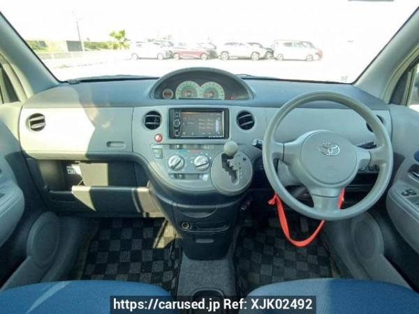 Used 2004 AT toyota sienta NCP81G Image[17]