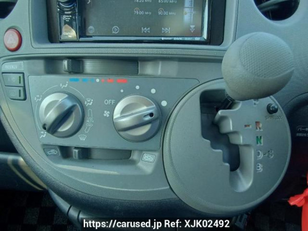 Used 2004 AT toyota sienta NCP81G Image[22]