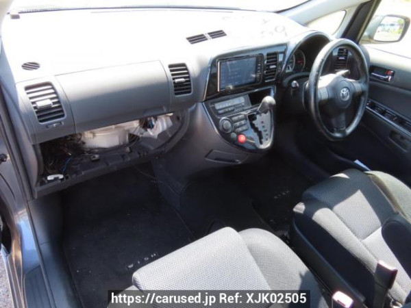 Used 2005 AT toyota wish ZNE10G Image[13]