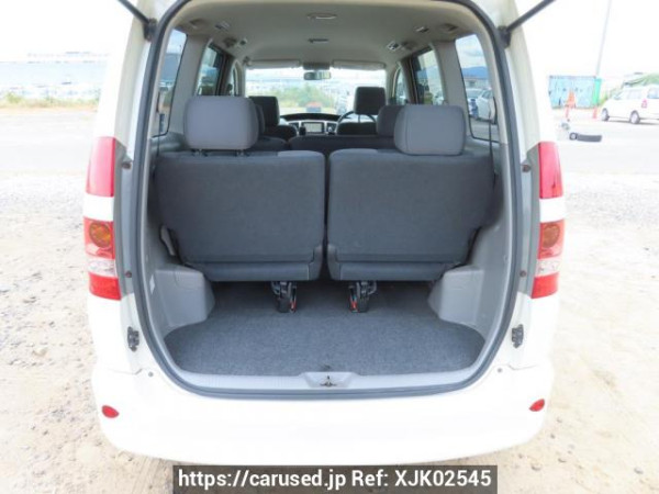 Used 2003 AT toyota noah AZR60G Image[8]