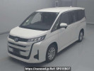 Toyota Noah ZWR90W
