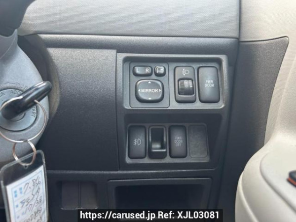 Used 2005 AT toyota sienta NCP85G Image[28]