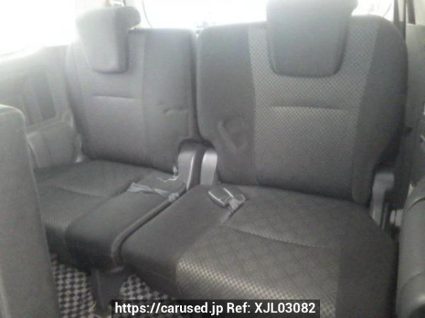 Used 2009 AT toyota noah ZRR70W Image[15]