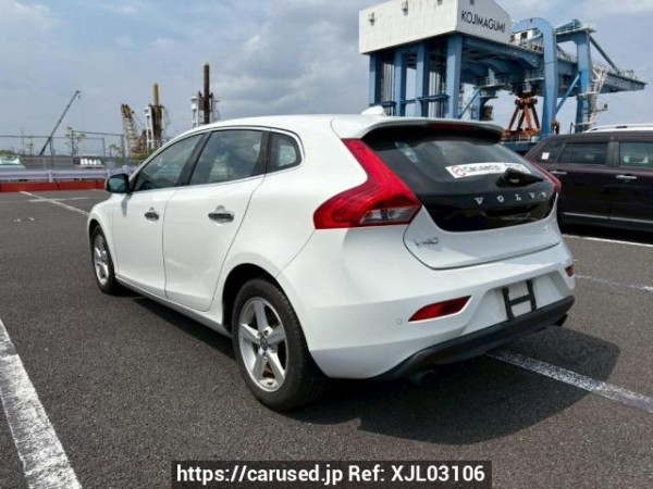 Used 2013 AT volvo v40 MB4164T Image[4]