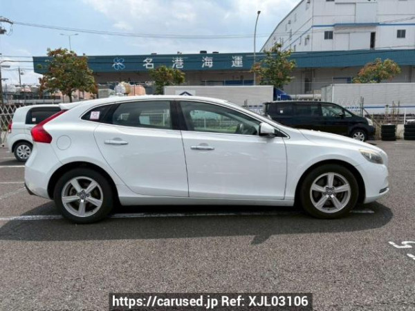Used 2013 AT volvo v40 MB4164T Image[7]