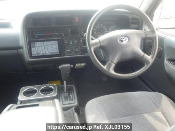 Used 2003 AT toyota regiusace-van TRH112V Image[15]