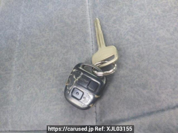 Used 2003 AT toyota regiusace-van TRH112V Image[34]