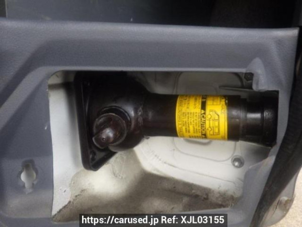 Used 2003 AT toyota regiusace-van TRH112V Image[35]