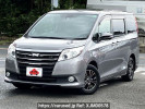 Toyota Noah DBA-ZRR80G