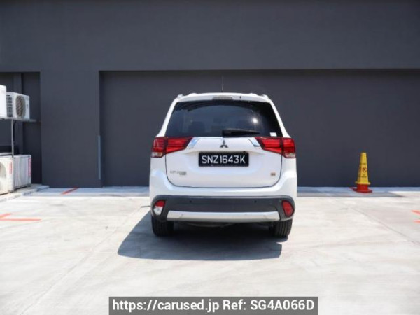 Used 2015 AT mitsubishi outlander null Image[5]