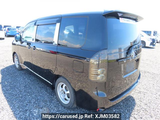 Buy Used 2008 Toyota Voxy ZRR70G (XJM03582) - Carused.jp
